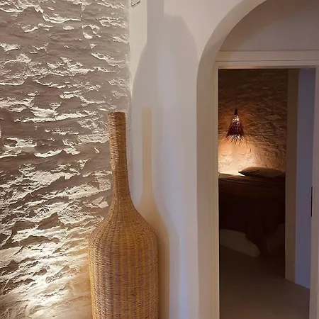 Conte Kea Villa